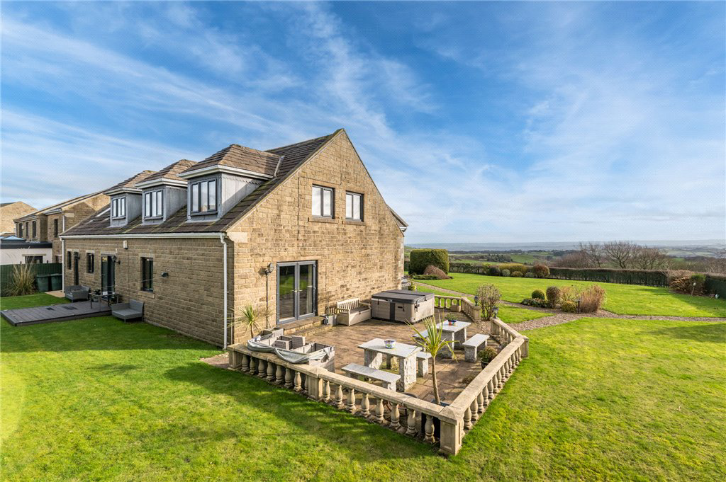 Jonscroft, Queensbury, Bradford, West Yorkshire, BD13, photo 30