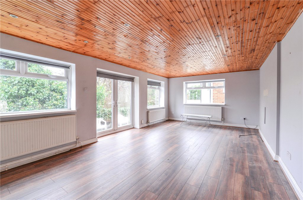Leaventhorpe Avenue, Bradford, West Yorkshire, BD8, photo 2