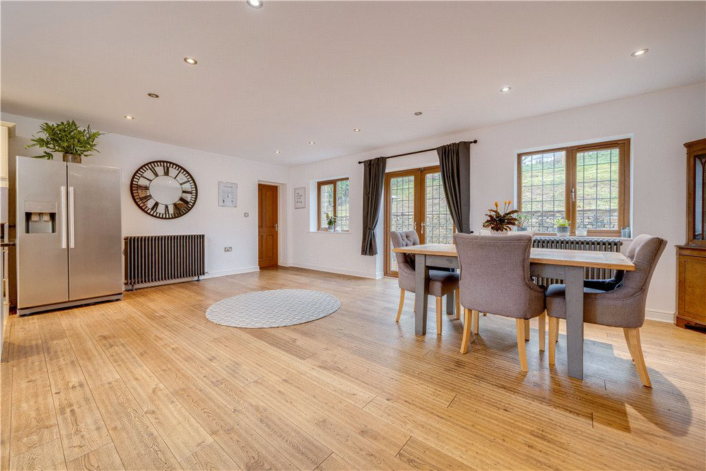 Hillings Lane, Hawksworth, Leeds, West Yorkshire, LS20, photo 10