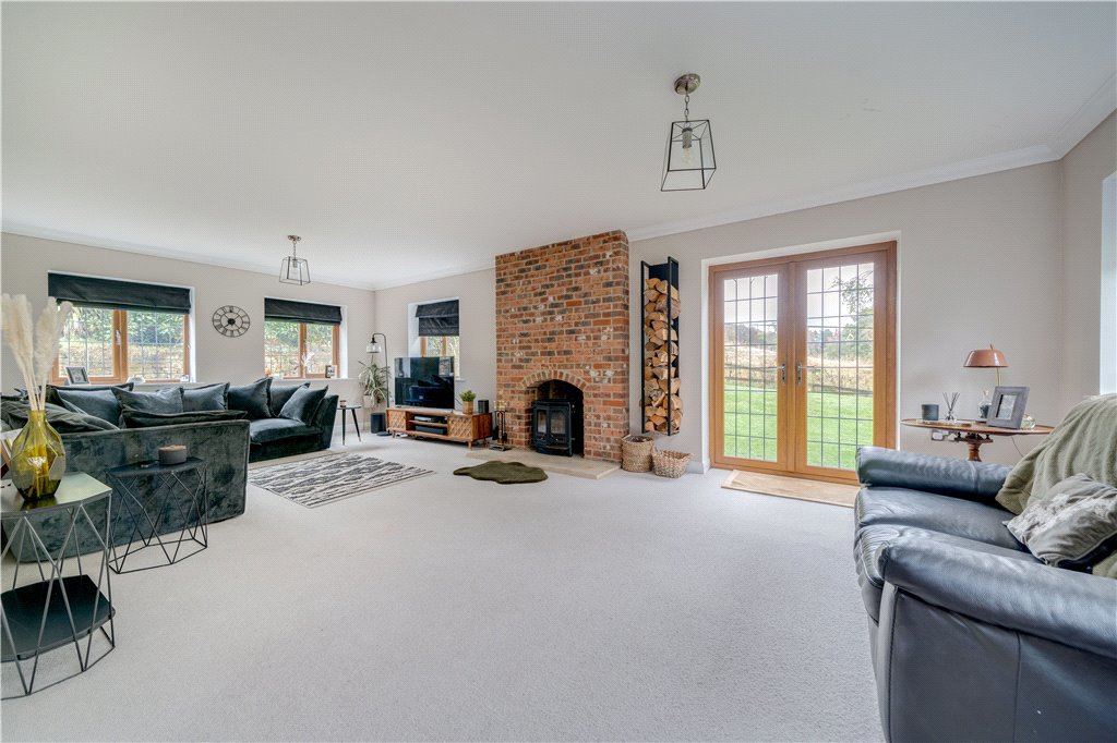 Hillings Lane, Hawksworth, Leeds, West Yorkshire, LS20, photo 4