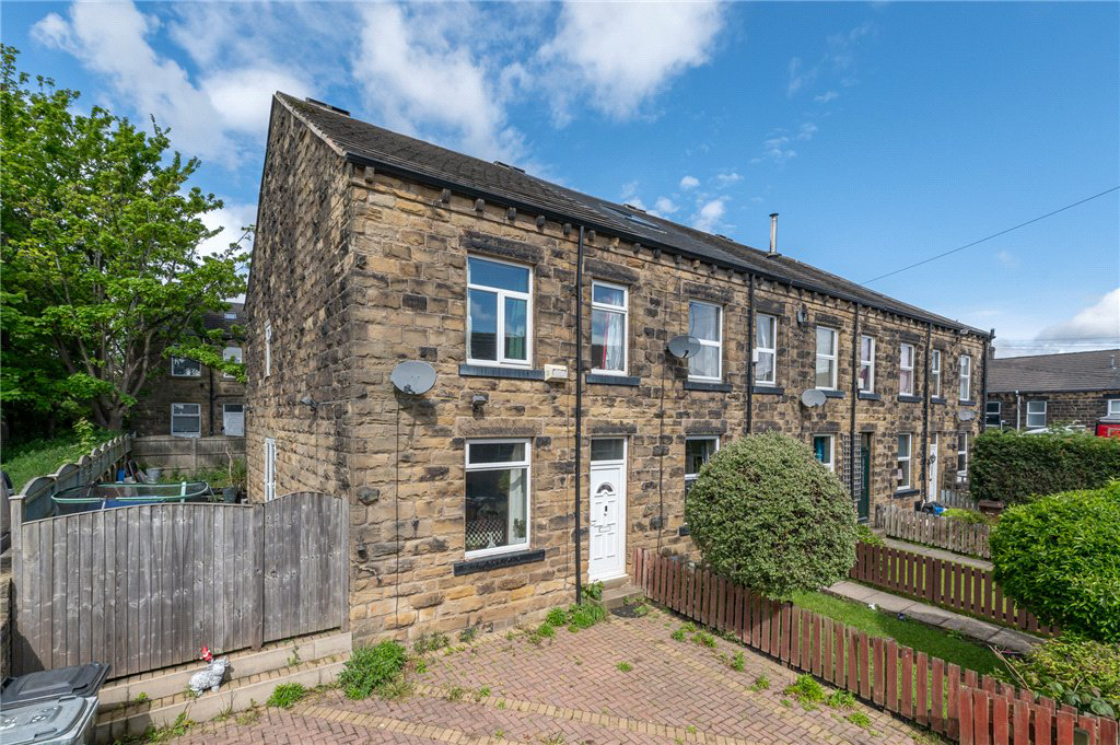 Oxford Street, Morley, Leeds, West Yorkshire, LS27