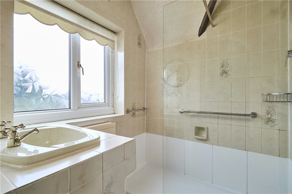 Wyncroft Grove, Bramhope, Leeds, West Yorkshire, LS16, photo 18