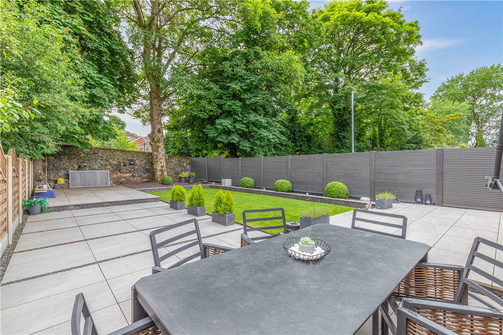 Cricketers Green, Yeadon, Leeds, West Yorkshire, LS19, photo 18