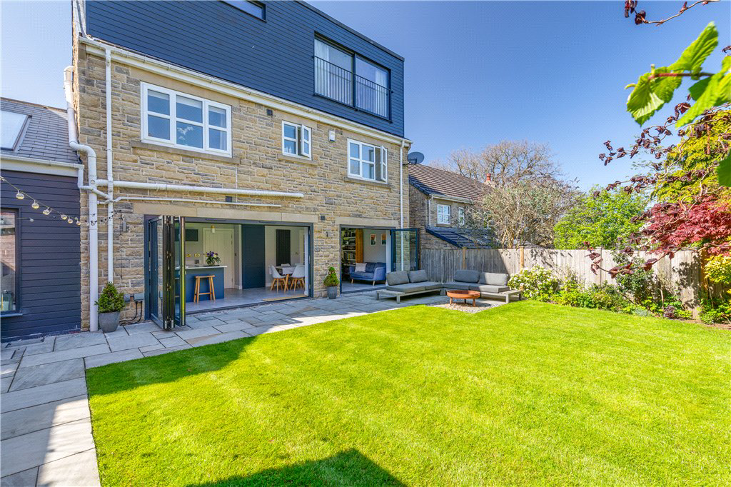 Swallow Close, Pool in Wharfedale, Otley, West Yorkshire, LS21, photo 23