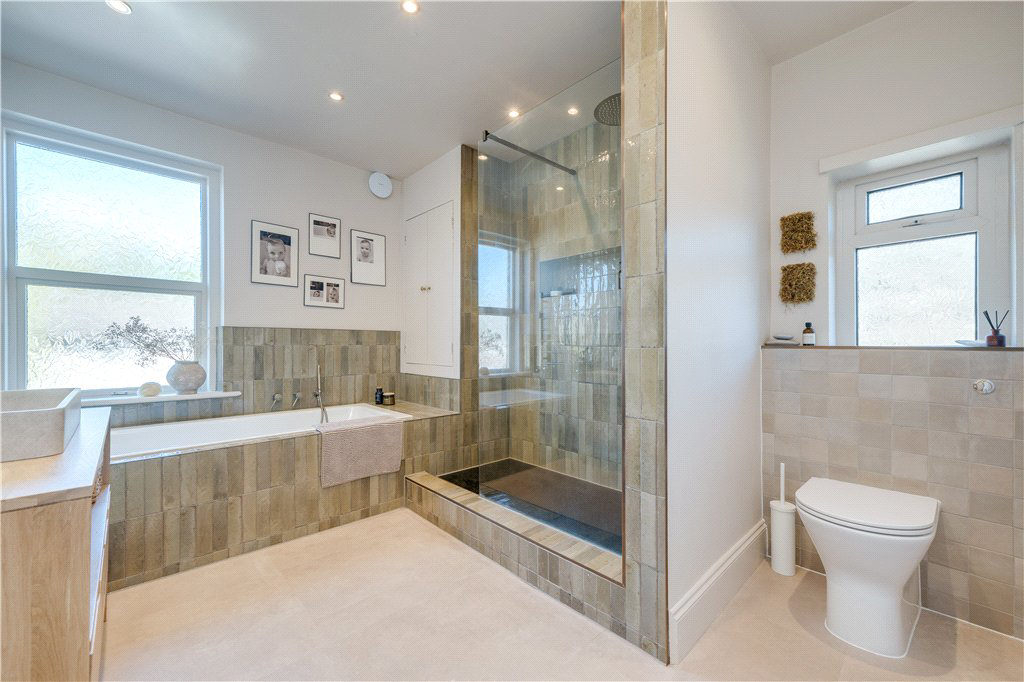 Dragon Road, Harrogate, North Yorkshire, HG1, photo 18