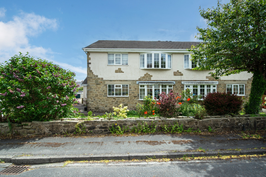 Bircham Close, Eldwick, Bingley, West Yorkshire, BD16, photo 4
