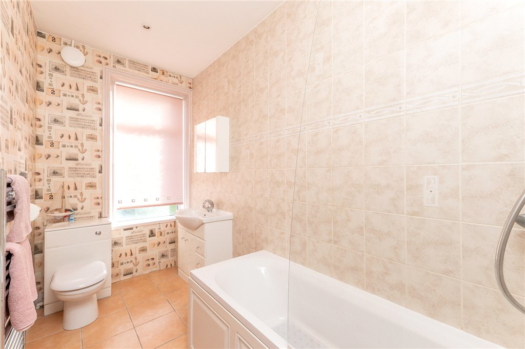St. Pauls Road, Shipley, West Yorkshire, BD18, photo 7