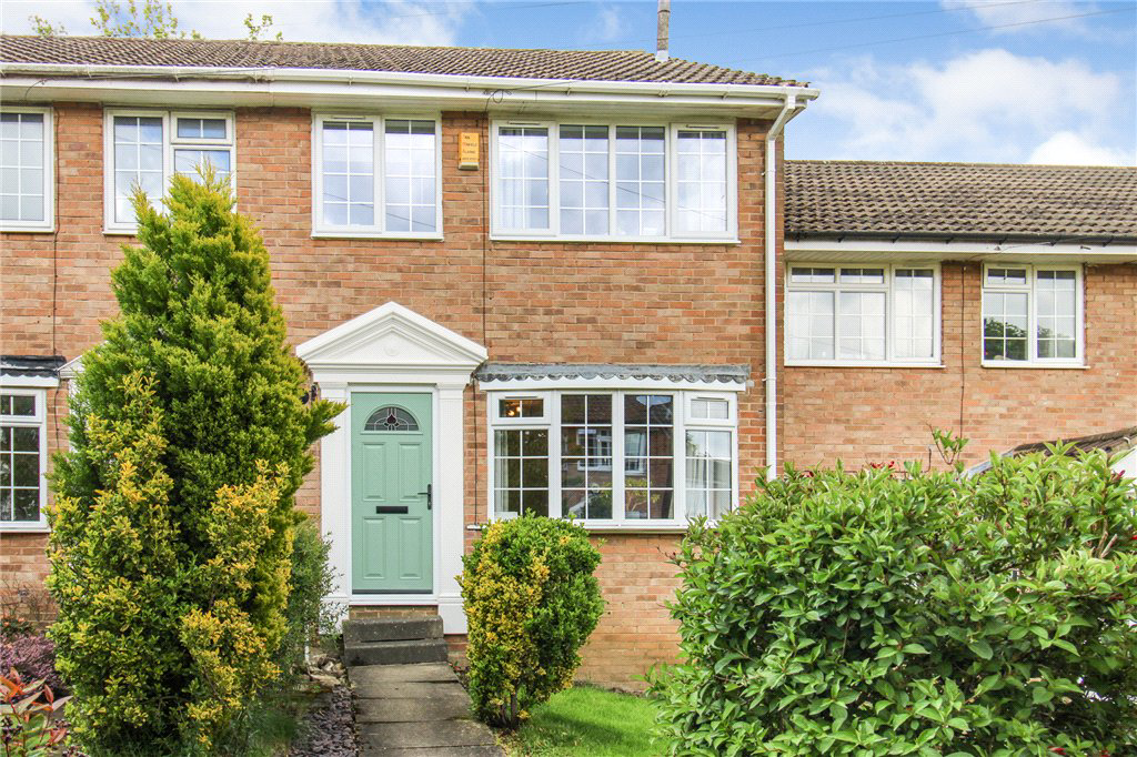 Aire Grove, Yeadon, Leeds, West Yorkshire, LS19