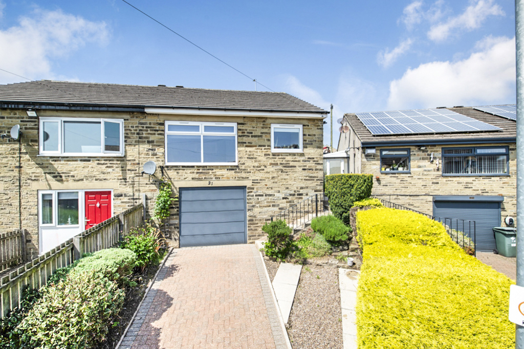 Lodge Gate Close, Denholme, West Yorkshire, BD13