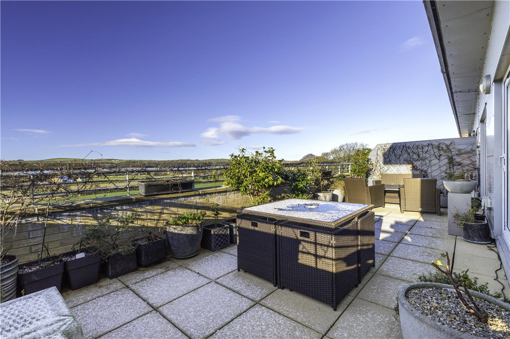 Terrace & Views