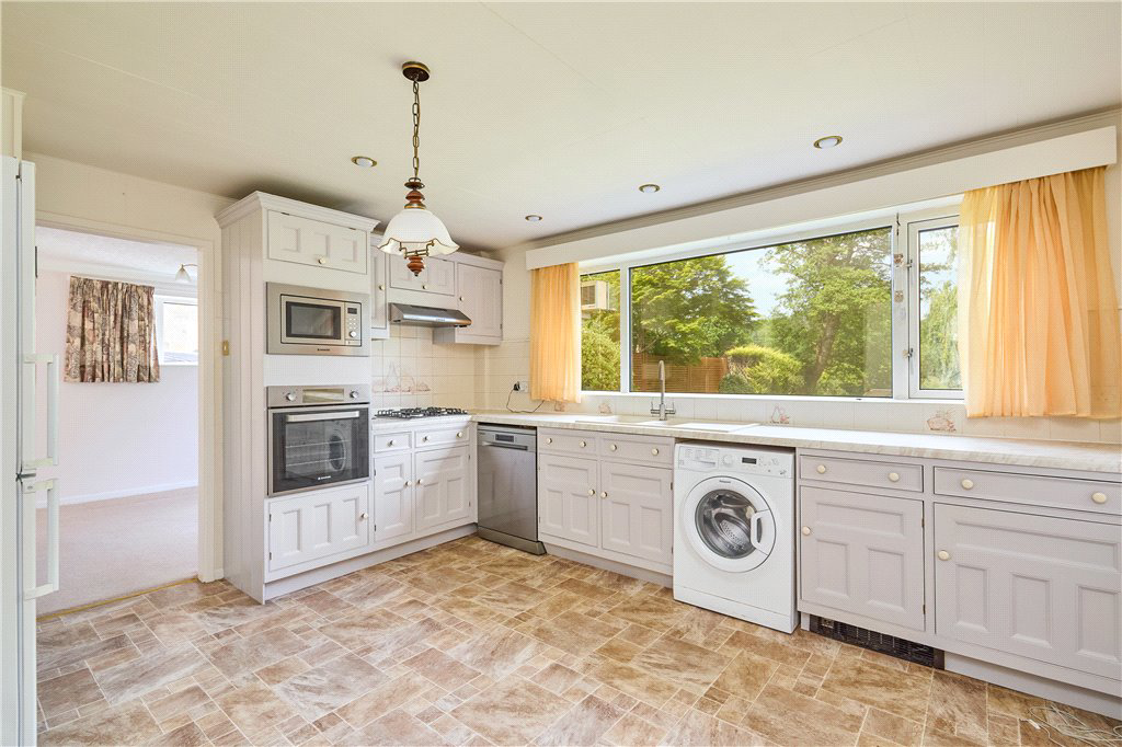 Ash Hill Drive, Leeds, West Yorkshire, LS17, photo 3