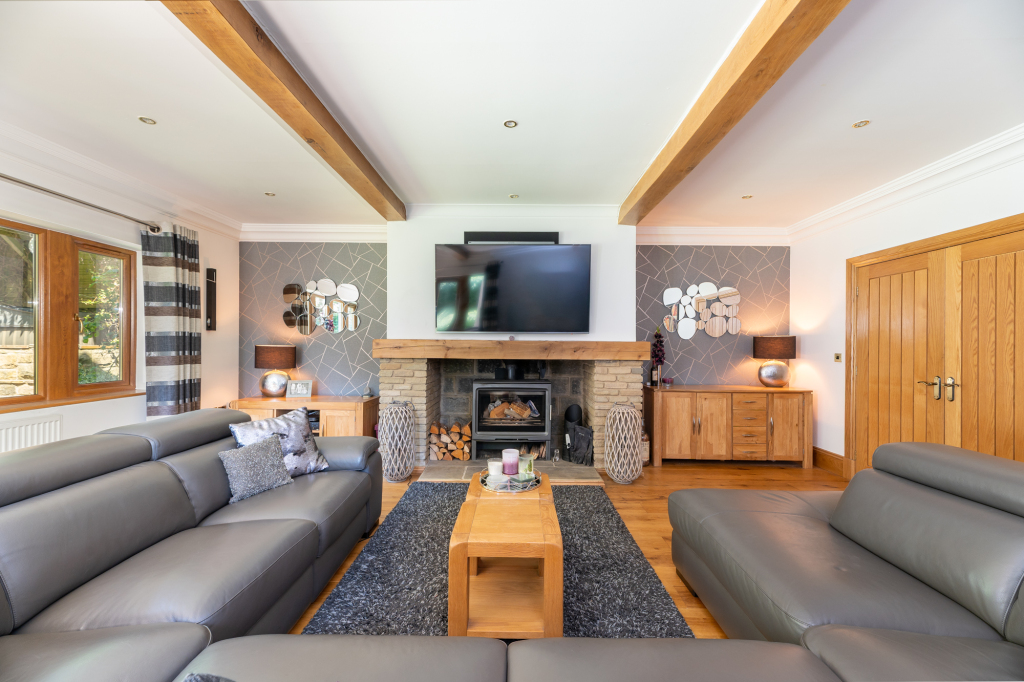 Gilstead Lane, Bingley, West Yorkshire, BD16, photo 21
