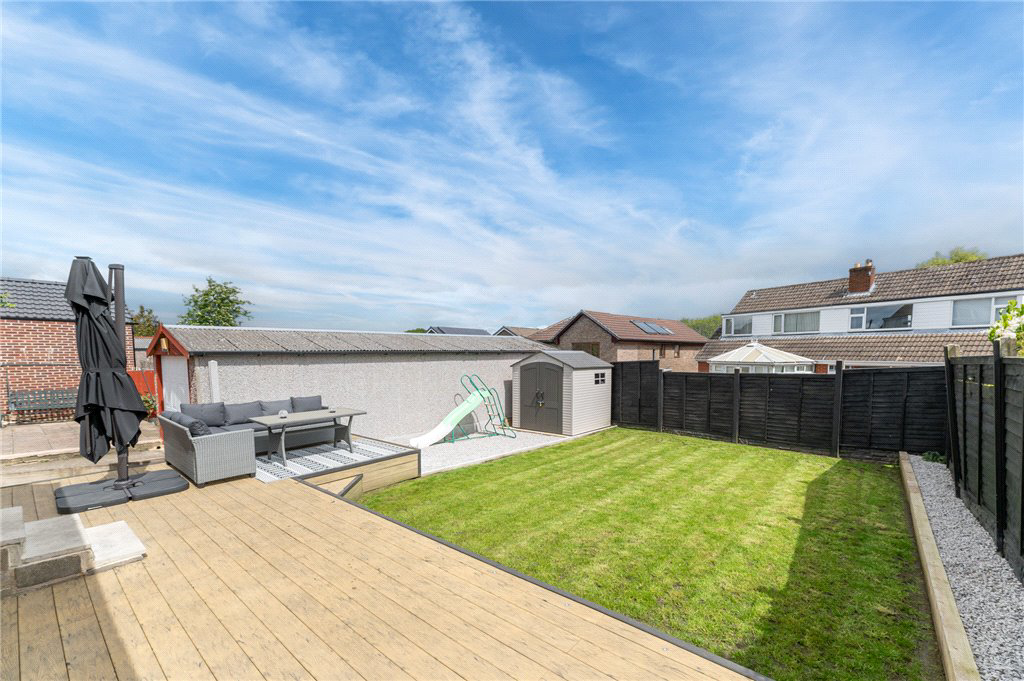 Lampards Close