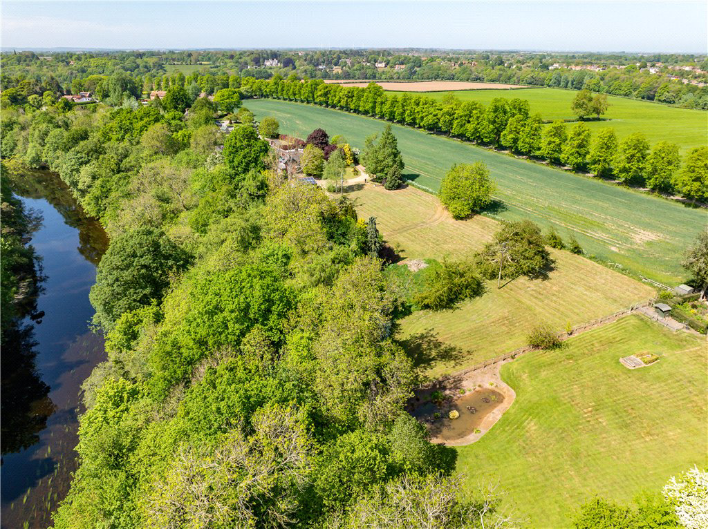 Riverbank Cottage, Over Dinsdale, North Yorkshire, DL2