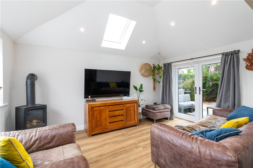 Moor Park Drive, Addingham, Ilkley, West Yorkshire, LS29, photo 3