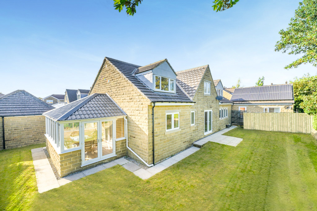 Eldwick Croft, Eldwick, Bingley, West Yorkshire, BD16, photo 4