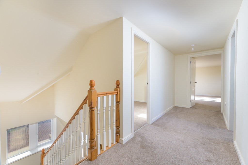 Eldwick Croft, Eldwick, Bingley, West Yorkshire, BD16, photo 39