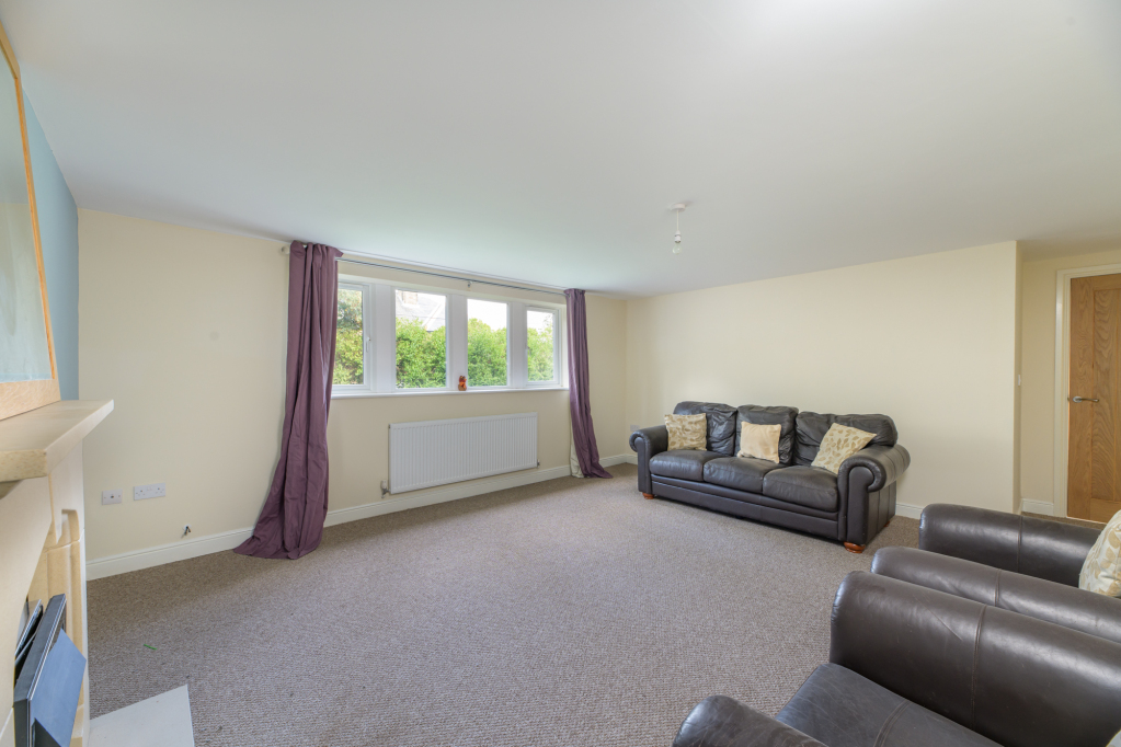 Eldwick Croft, Eldwick, Bingley, West Yorkshire, BD16, photo 23