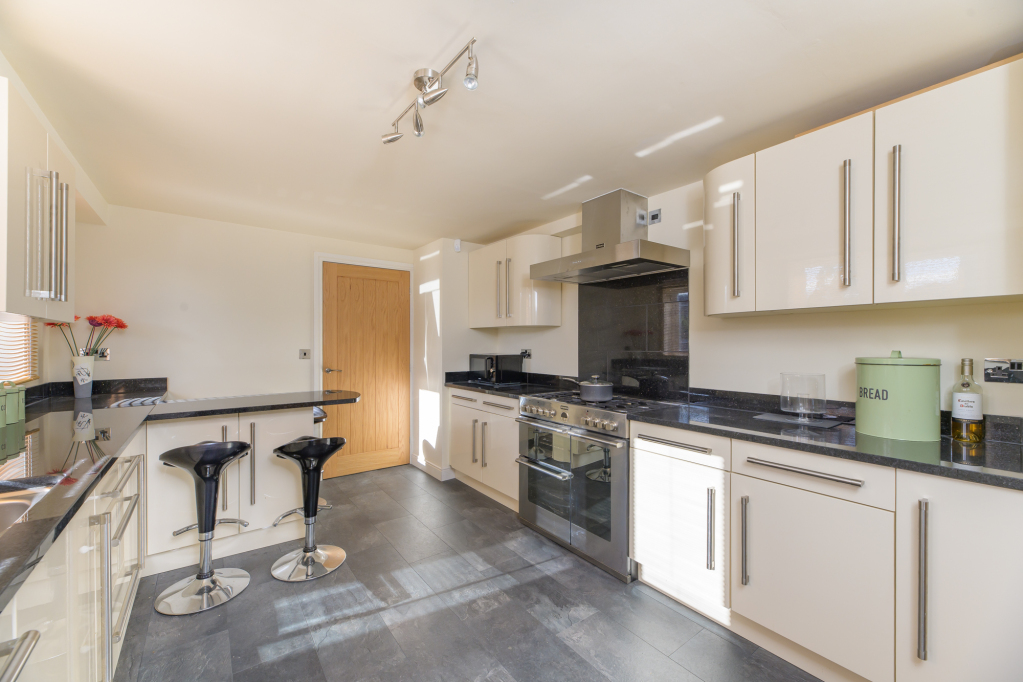 Eldwick Croft, Eldwick, Bingley, West Yorkshire, BD16, photo 7
