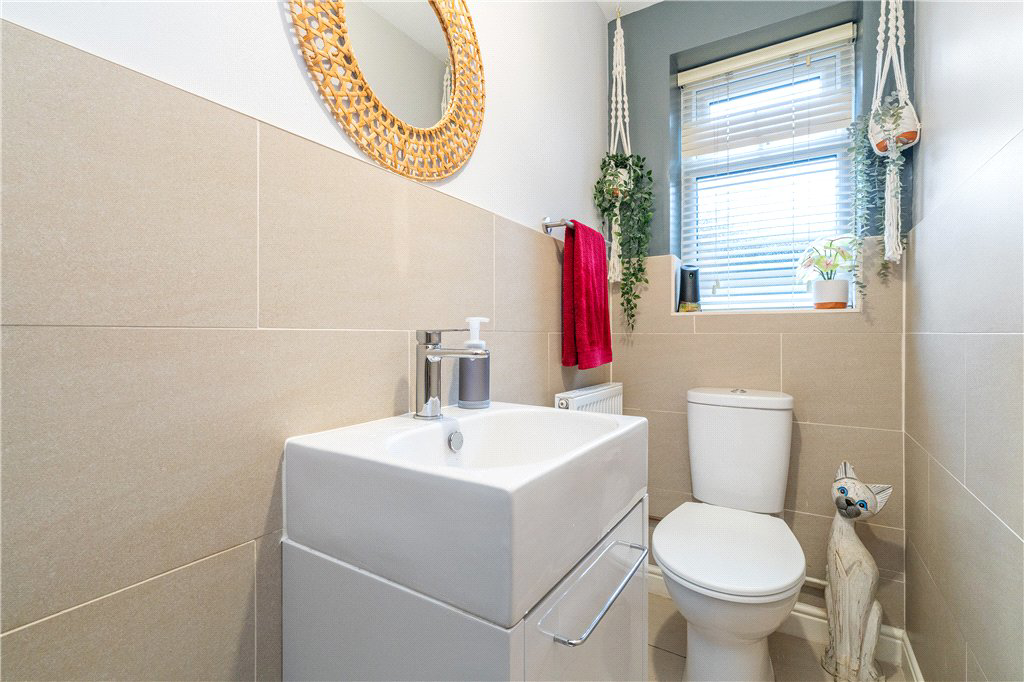 Greystone Close, Burley in Wharfedale, Ilkley, West Yorkshire, LS29, photo 10