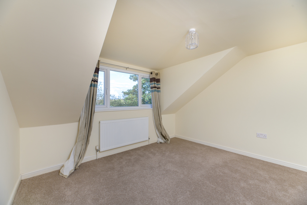 Eldwick Croft, Eldwick, Bingley, West Yorkshire, BD16, photo 28