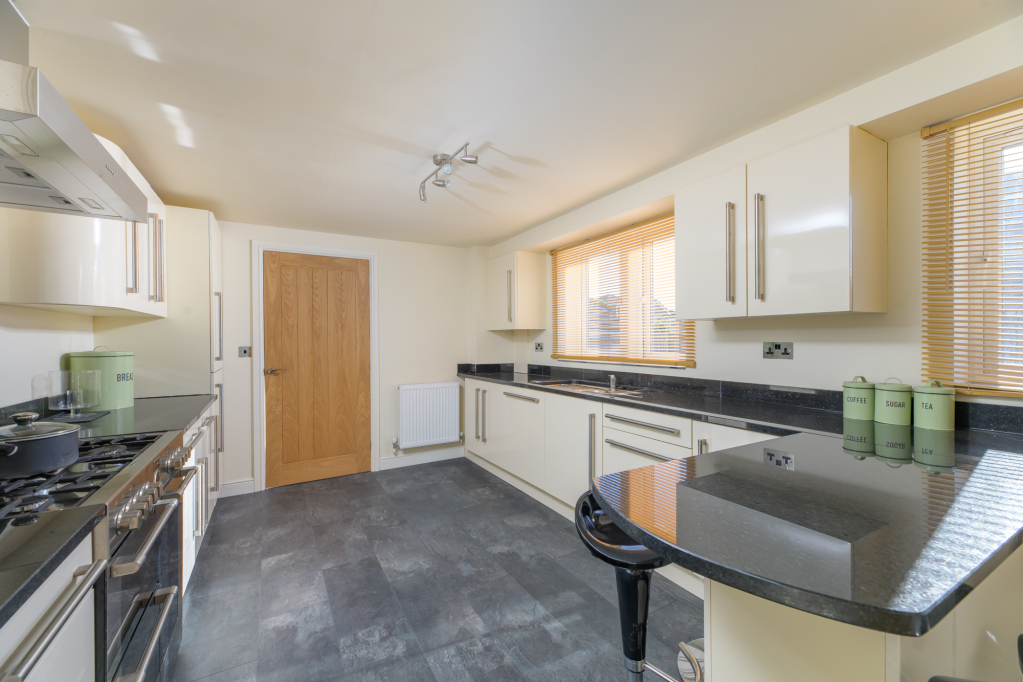 Eldwick Croft, Eldwick, Bingley, West Yorkshire, BD16, photo 25