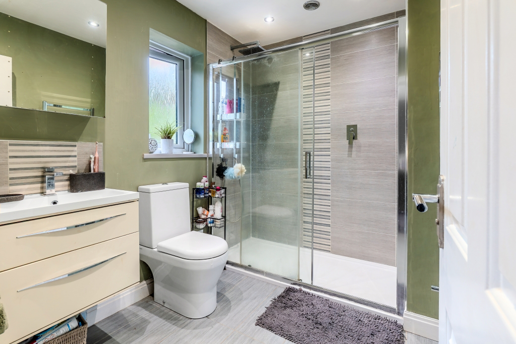 Ball Grove Drive, Colne, Lancashire, BB8, photo 12