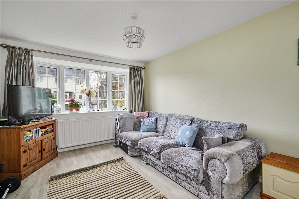 St Michaels Way, Burley in Wharfedale, Ilkley, Bradford, LS29, photo 2