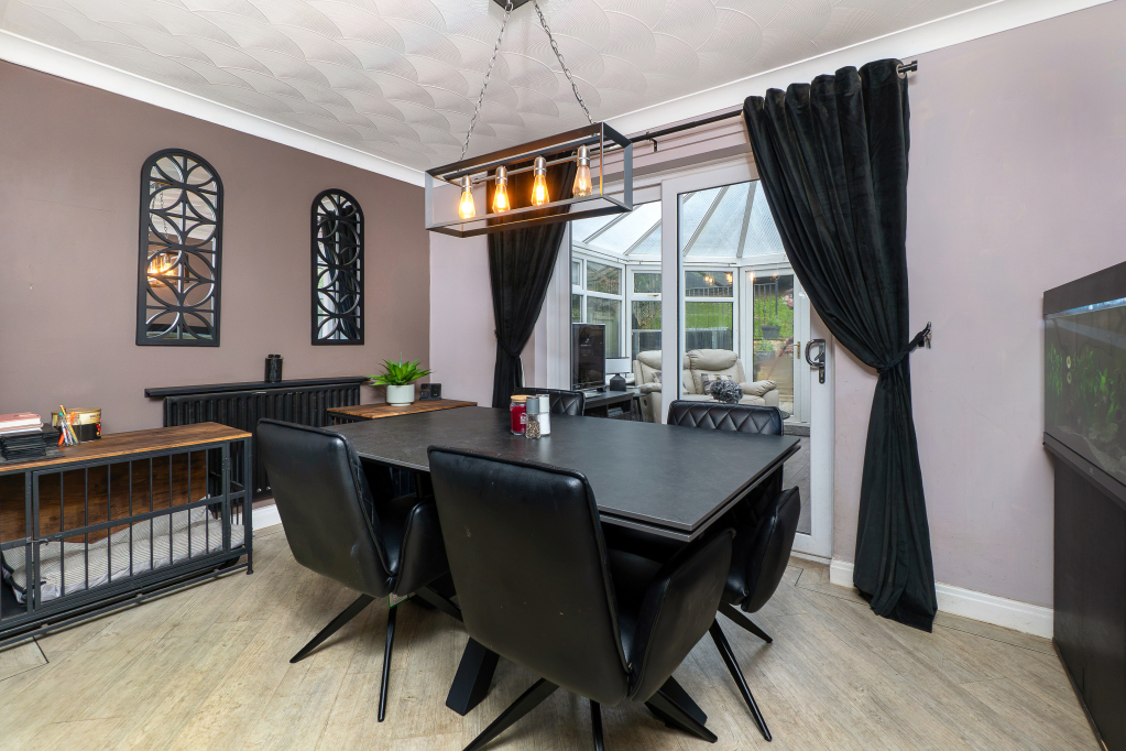 Ball Grove Drive, Colne, Lancashire, BB8, photo 5