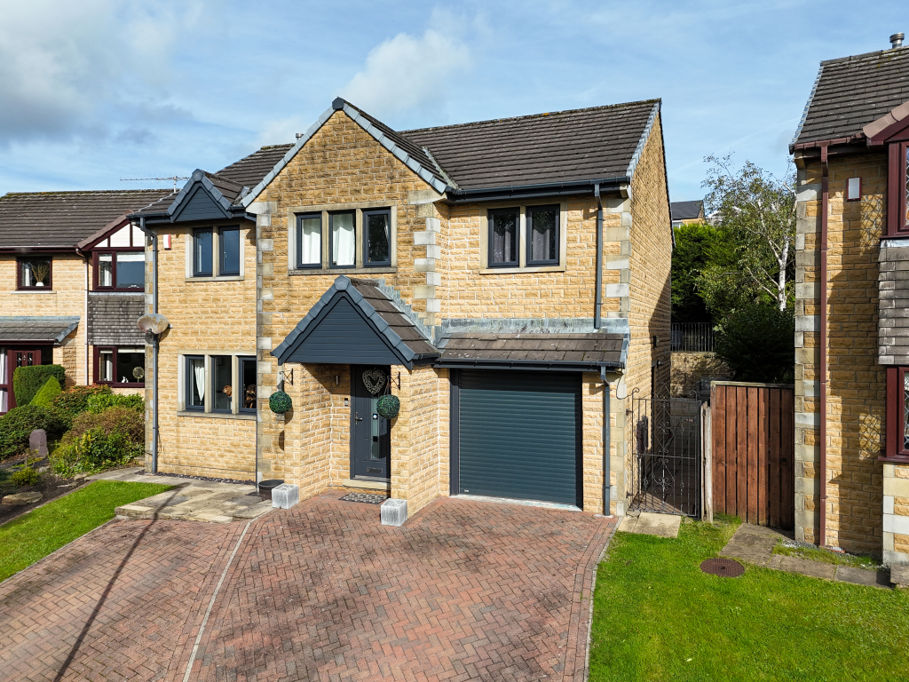 Ball Grove Drive, Colne, Lancashire, BB8