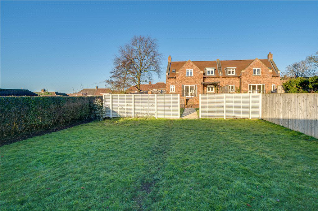 Yeoman Court, Brompton, Northallerton, North Yorkshire, DL6, photo 28