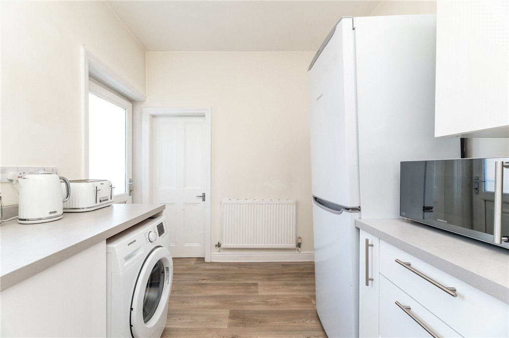 Nepshaw Lane, Morley, Leeds, West Yorkshire, LS27, photo 4