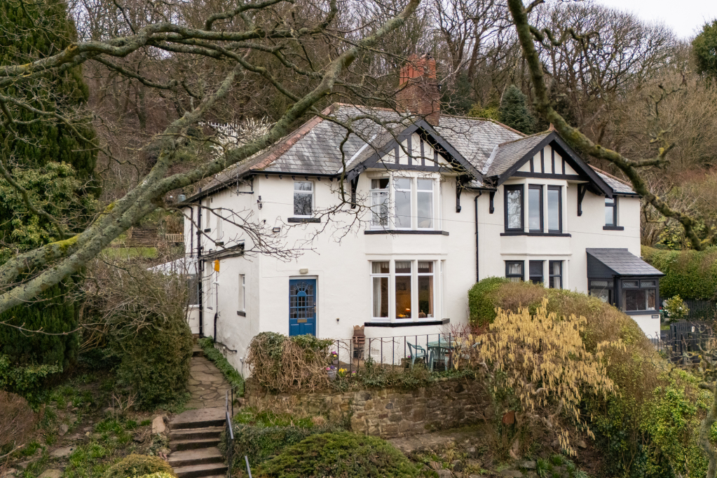 Kings Grove, Bingley, West Yorkshire, BD16