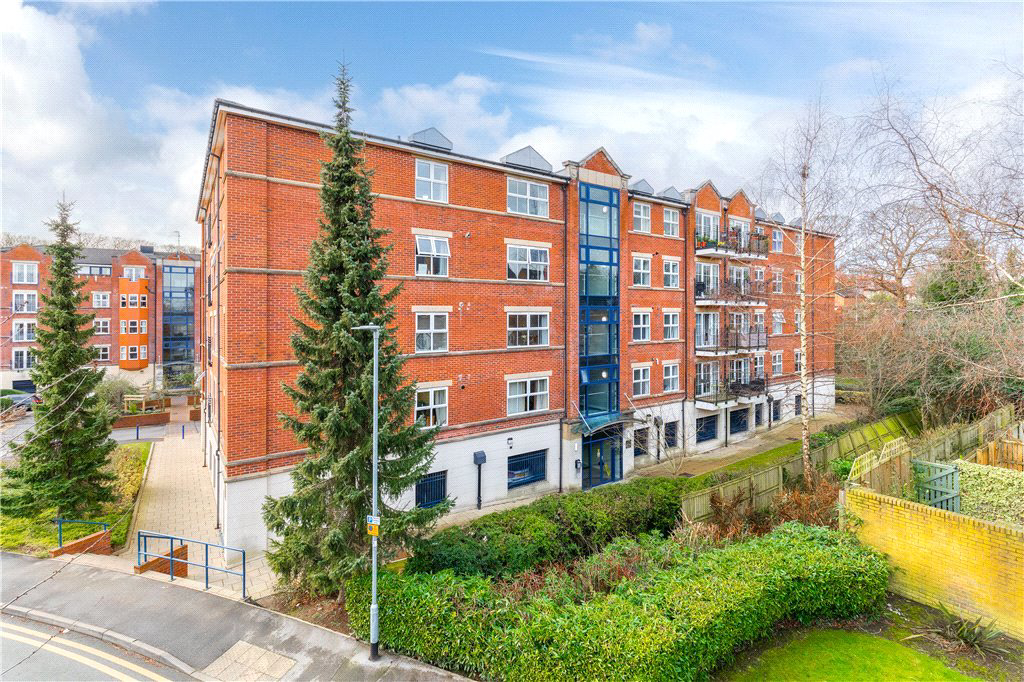 Carisbrooke Road, Leeds, West Yorkshire, LS16