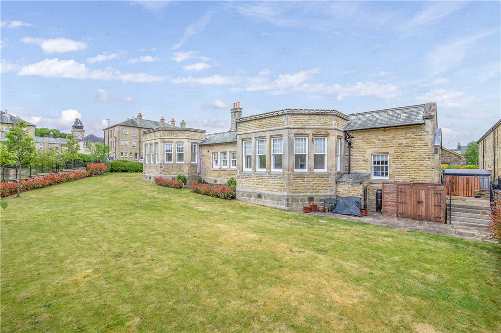 Norwood Drive, Menston, Ilkley, West Yorkshire, LS29