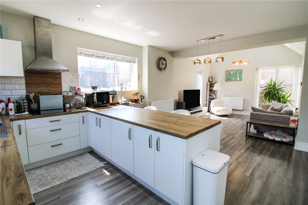 Swinsty Close, Harrogate, North Yorkshire, HG3, photo 2