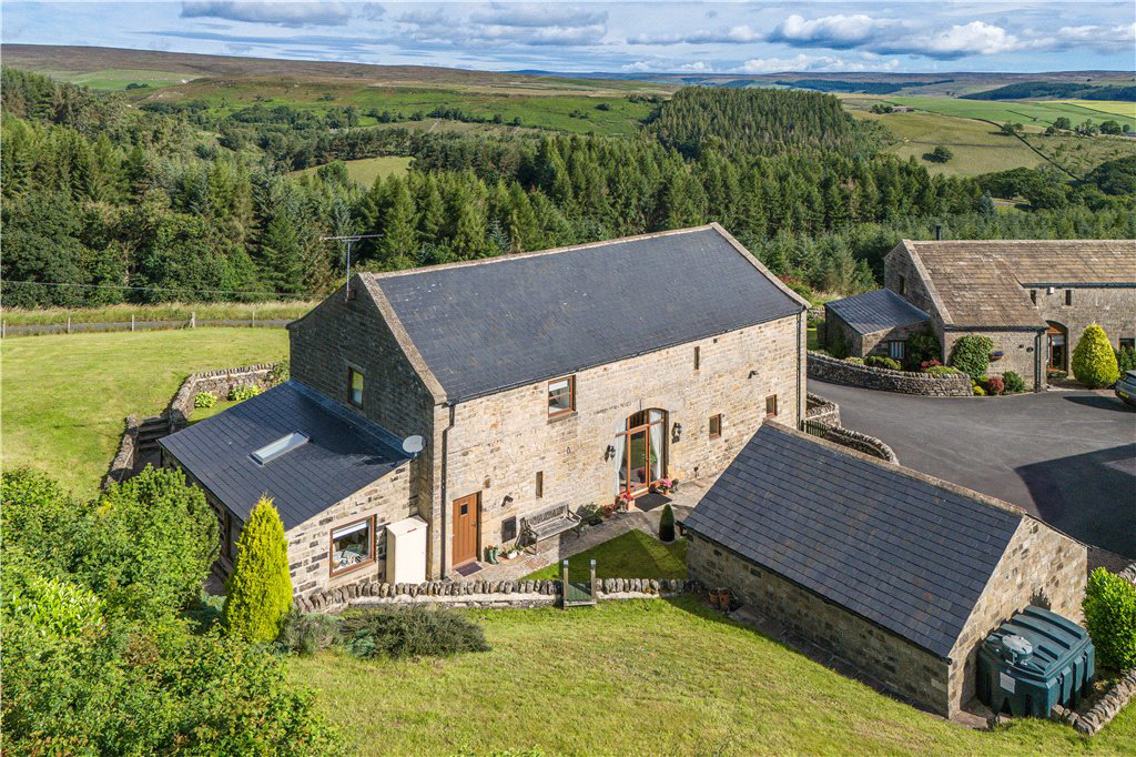 Dales Setting