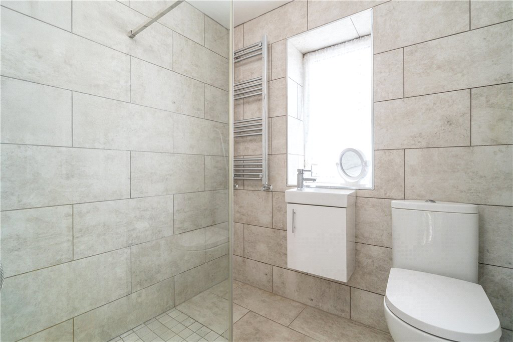 Swincar Avenue, Yeadon, Leeds, West Yorkshire, LS19, photo 8