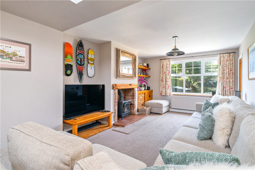 Nunroyd Avenue, Guiseley, Leeds, West Yorkshire, LS20, photo 2