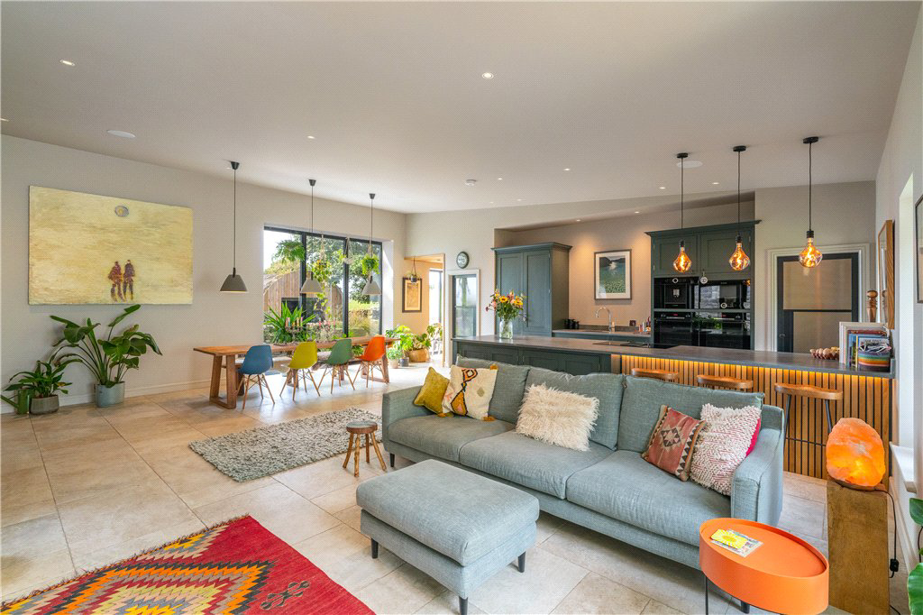 Ghyll Grange Lane, Silsden, Keighley, West Yorkshire, BD20, photo 5