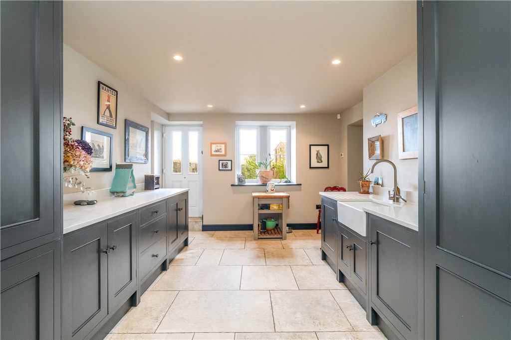 Ghyll Grange Lane, Silsden, Keighley, West Yorkshire, BD20, photo 13