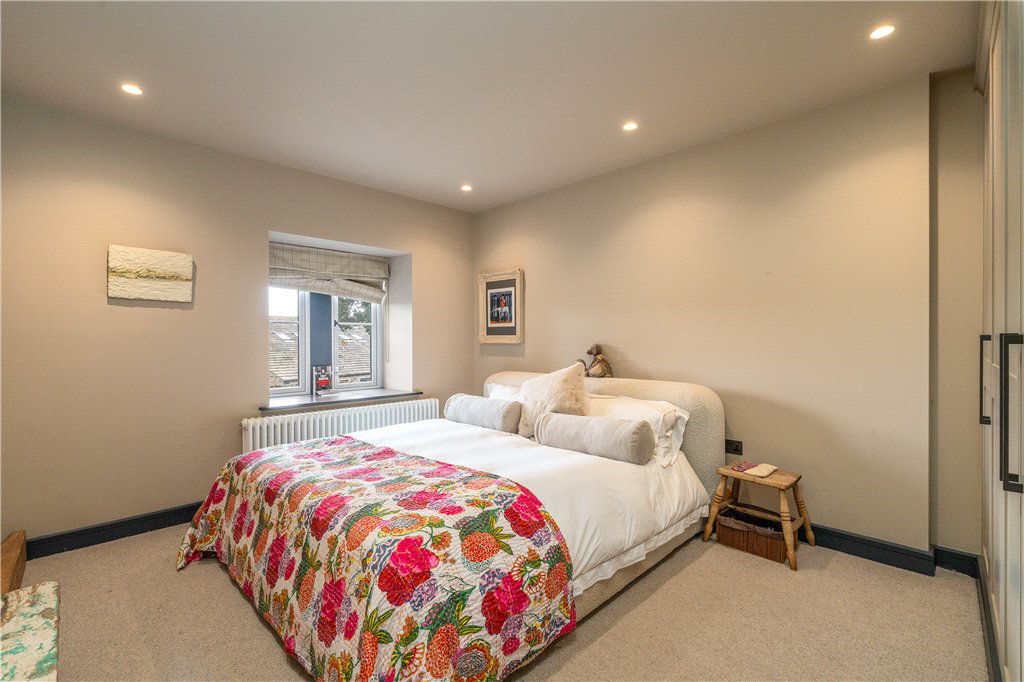 Ghyll Grange Lane, Silsden, Keighley, West Yorkshire, BD20, photo 7