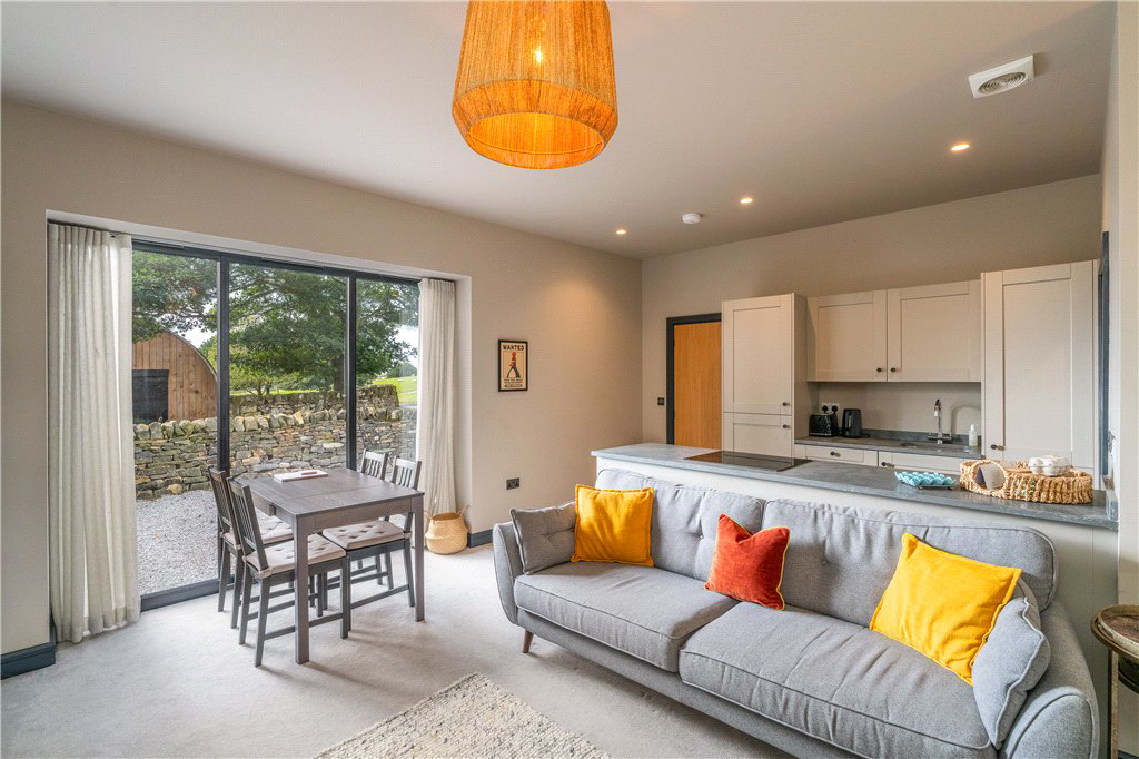 Ghyll Grange Lane, Silsden, Keighley, West Yorkshire, BD20, photo 15