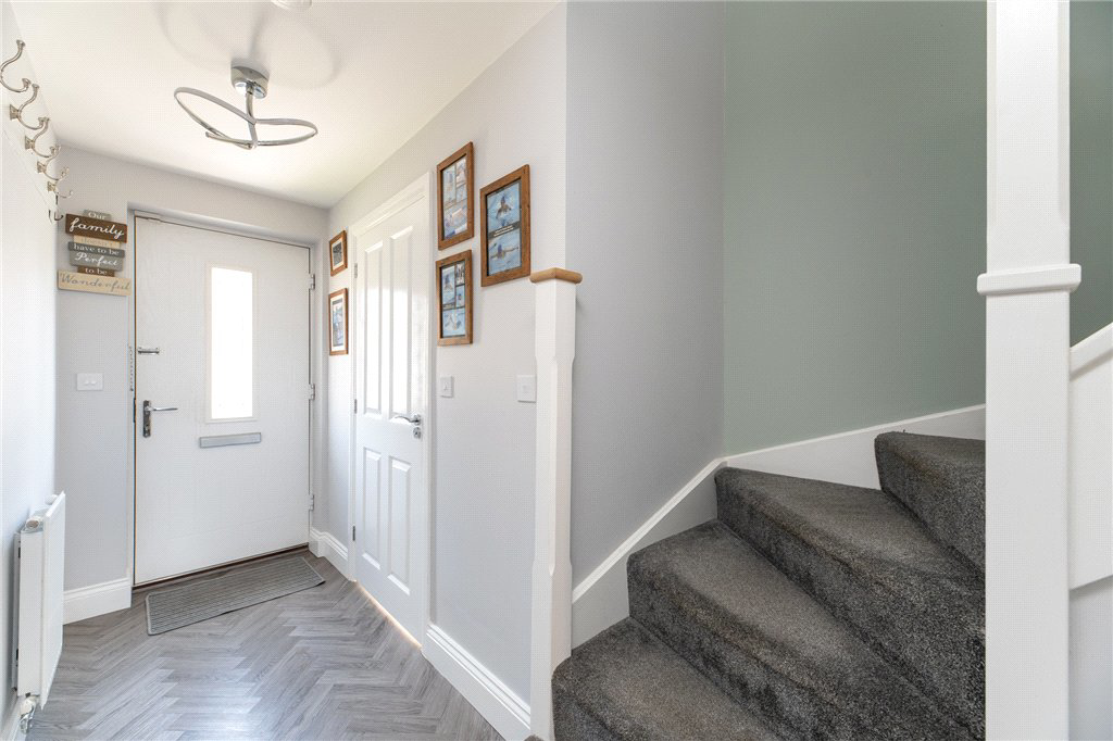 Bradfield Avenue, Morley, Leeds, West Yorkshire, LS27, photo 9