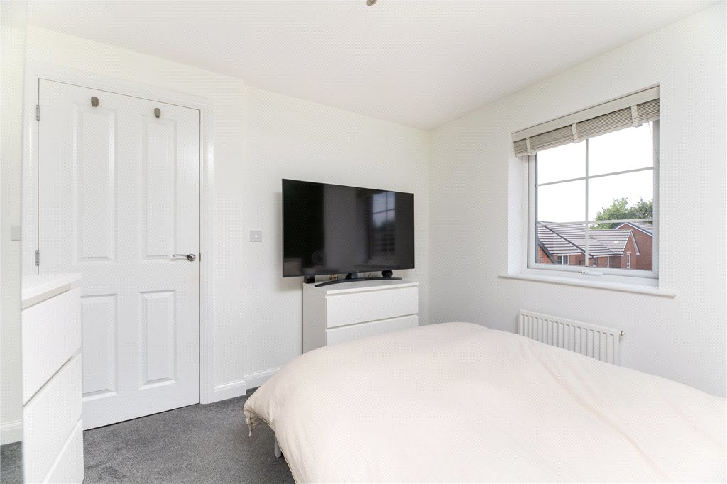 Bradfield Avenue, Morley, Leeds, West Yorkshire, LS27, photo 17