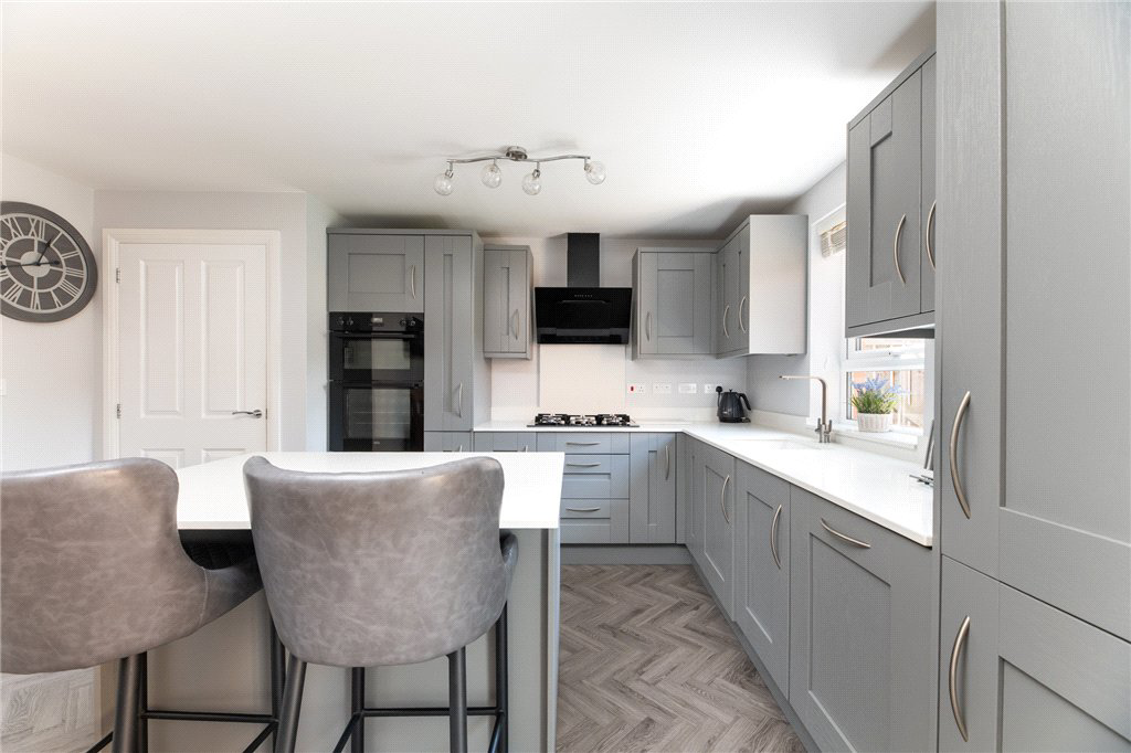 Bradfield Avenue, Morley, Leeds, West Yorkshire, LS27, photo 7