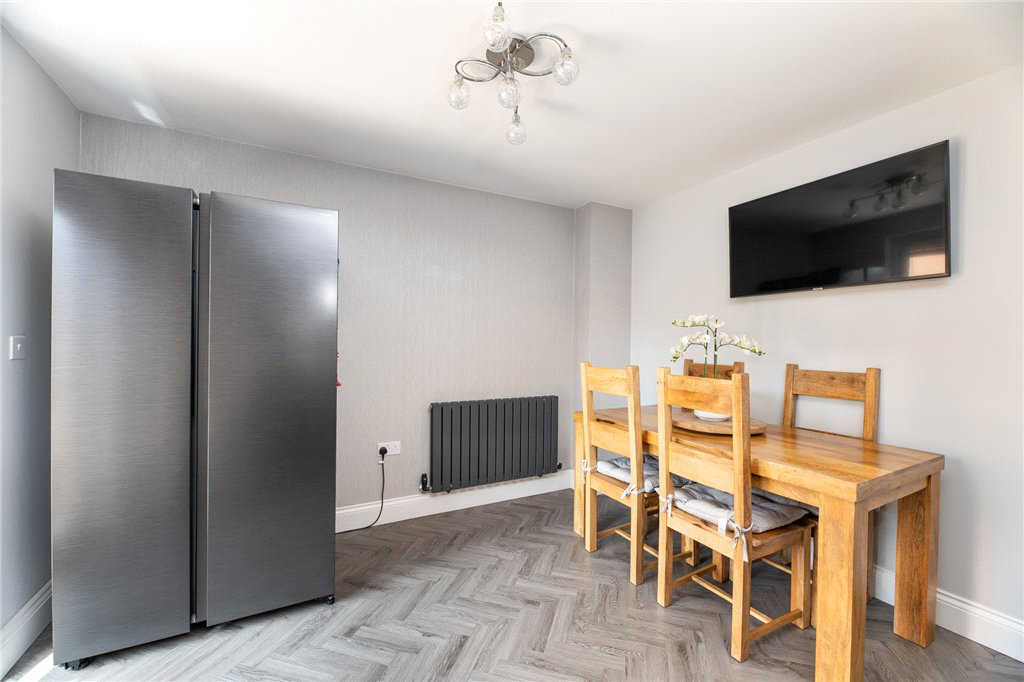 Bradfield Avenue, Morley, Leeds, West Yorkshire, LS27, photo 8