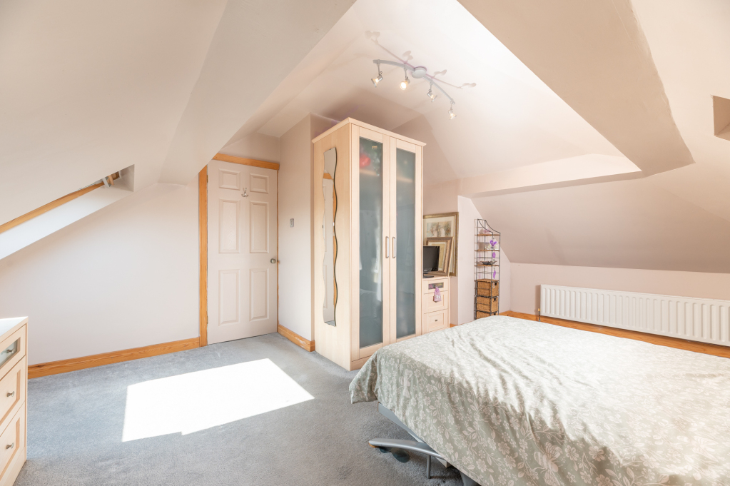 Halifax Road, Denholme, West Yorkshire, BD13, photo 21