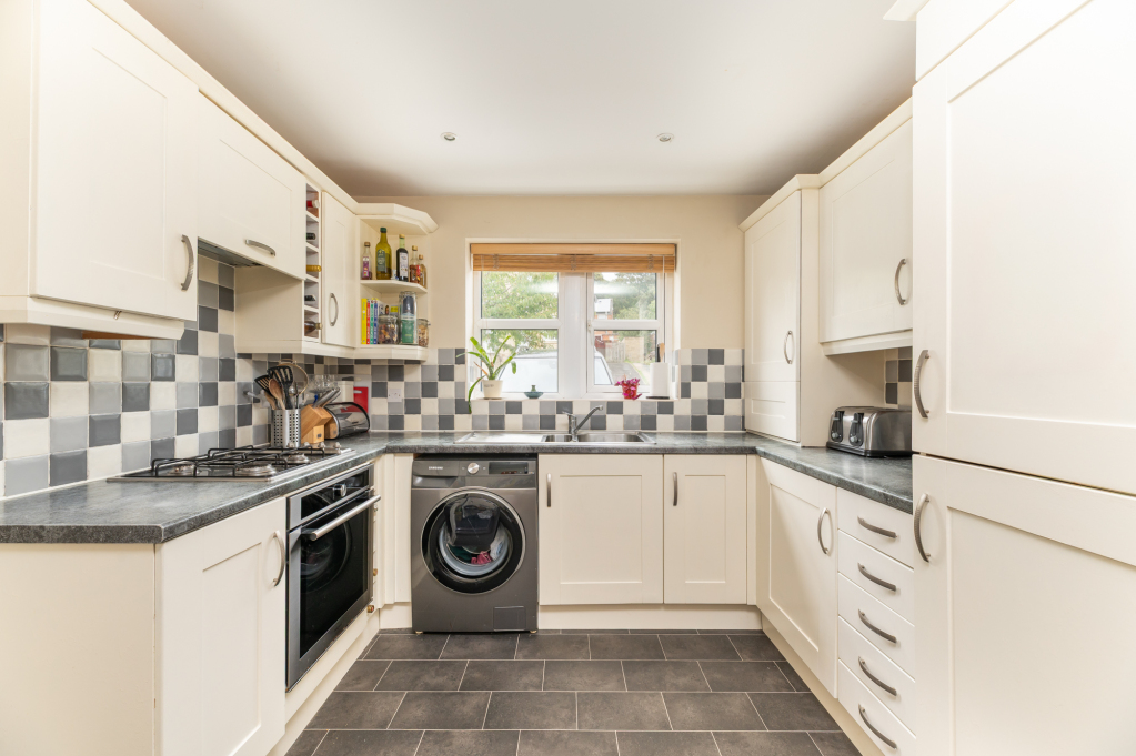 The Oval, Bingley, West Yorkshire, BD16, photo 26
