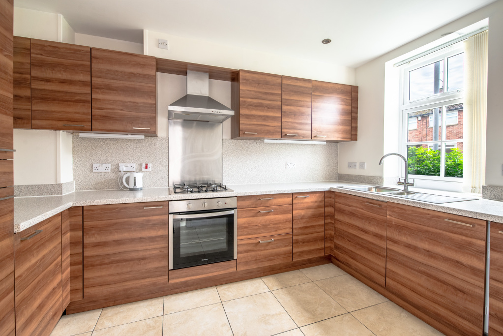 Littlelands, Cottingley, Bingley, West Yorkshire, BD16, photo 3